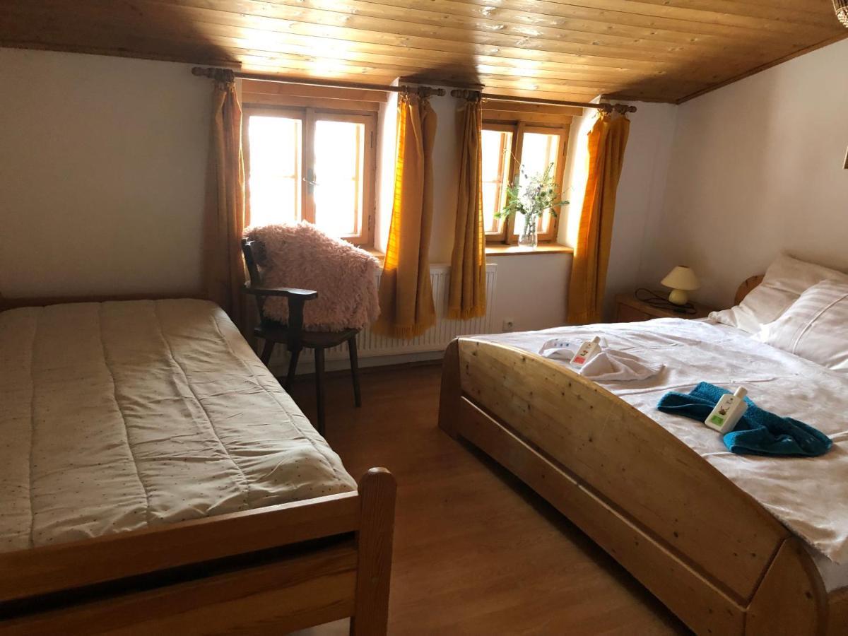 Chaloupka U Jiriho Hotel Nova Pec Bagian luar foto